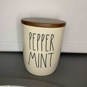 Rae Dunn peppermint